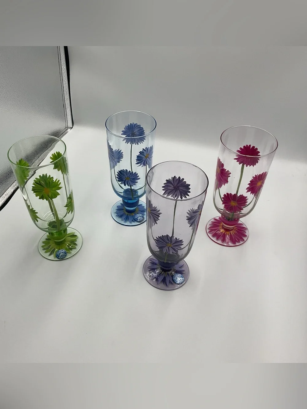 Block Crystal Daisy 4 Hand Painted All Purpose Water Tea Stemmed Glass Goblets